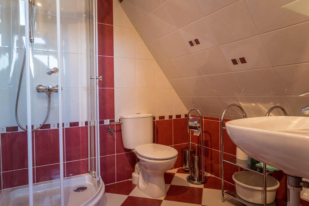 Sykowny Dworek Apartamenty Косцелиско Номер фото