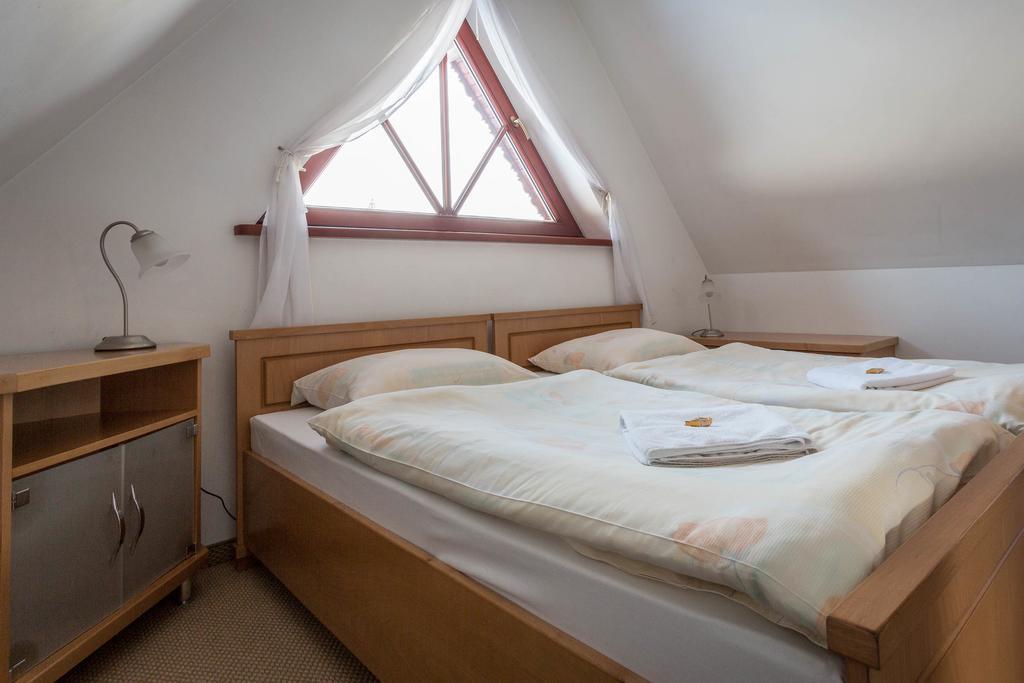 Sykowny Dworek Apartamenty Косцелиско Экстерьер фото