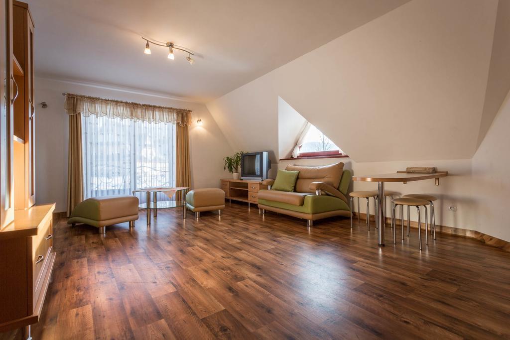 Sykowny Dworek Apartamenty Косцелиско Экстерьер фото