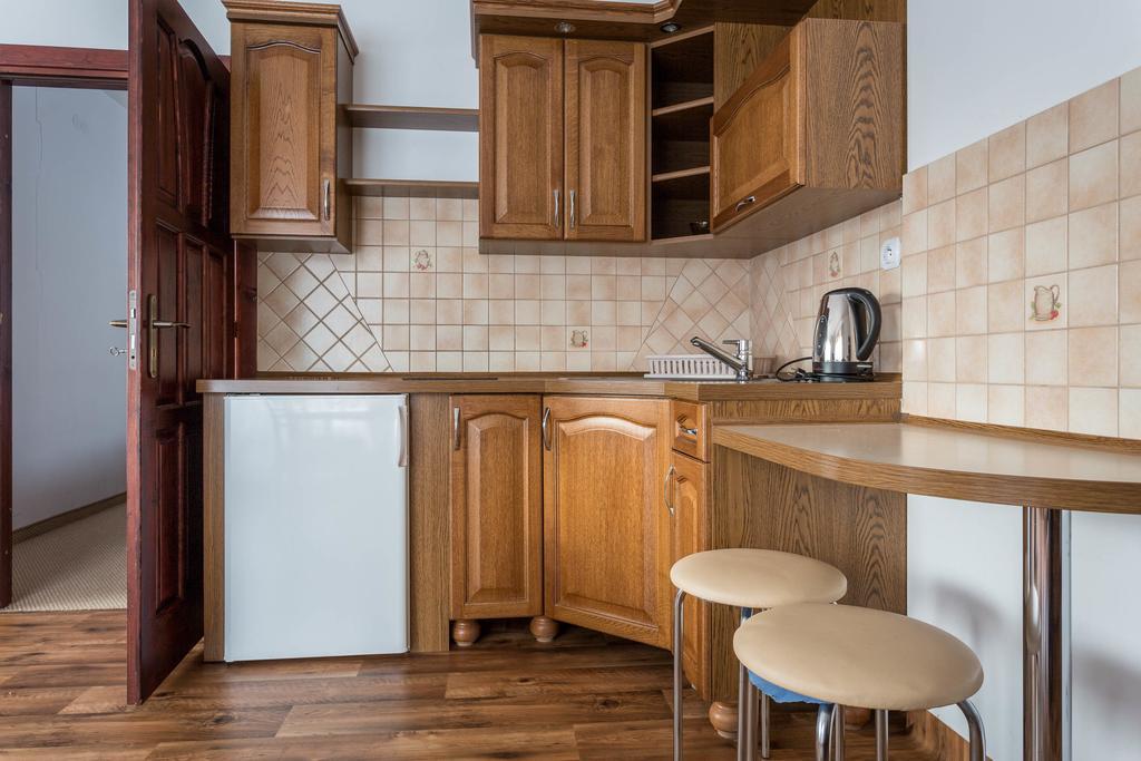 Sykowny Dworek Apartamenty Косцелиско Экстерьер фото