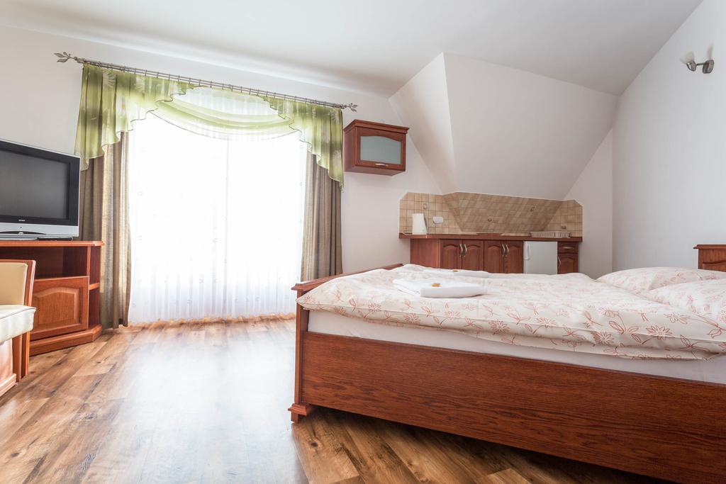 Sykowny Dworek Apartamenty Косцелиско Номер фото