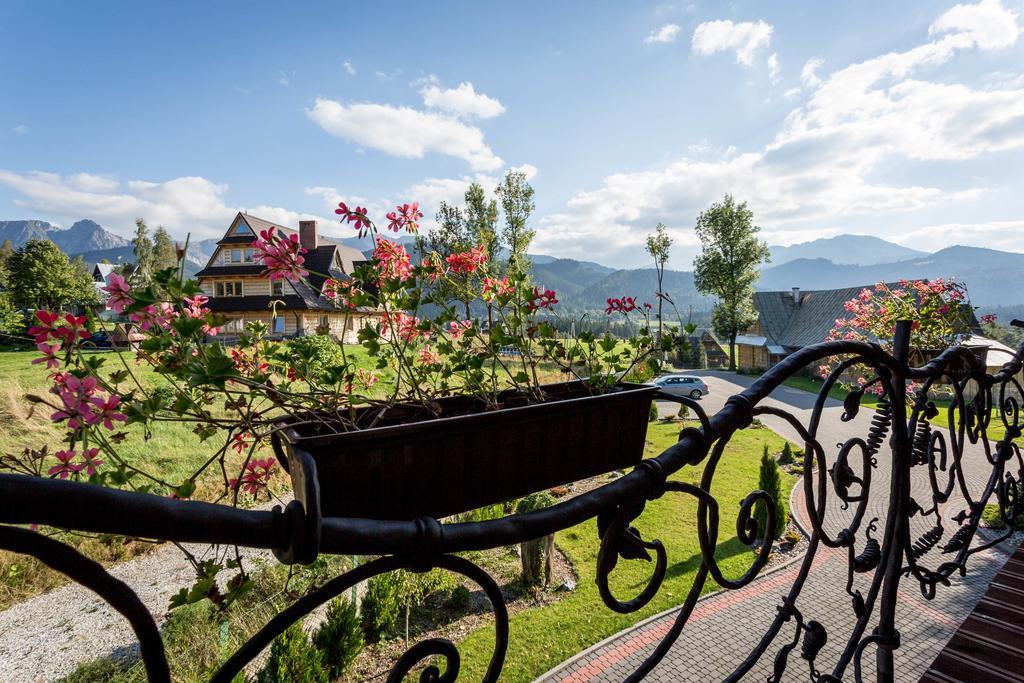 Sykowny Dworek Apartamenty Косцелиско Экстерьер фото